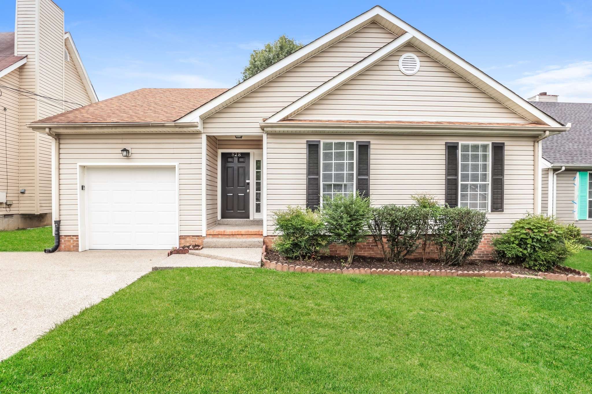 828 Neelys Chase Dr, Madison, TN 37115