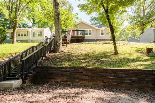 Clarksville, TN 37040,712 Woodlawn Dr