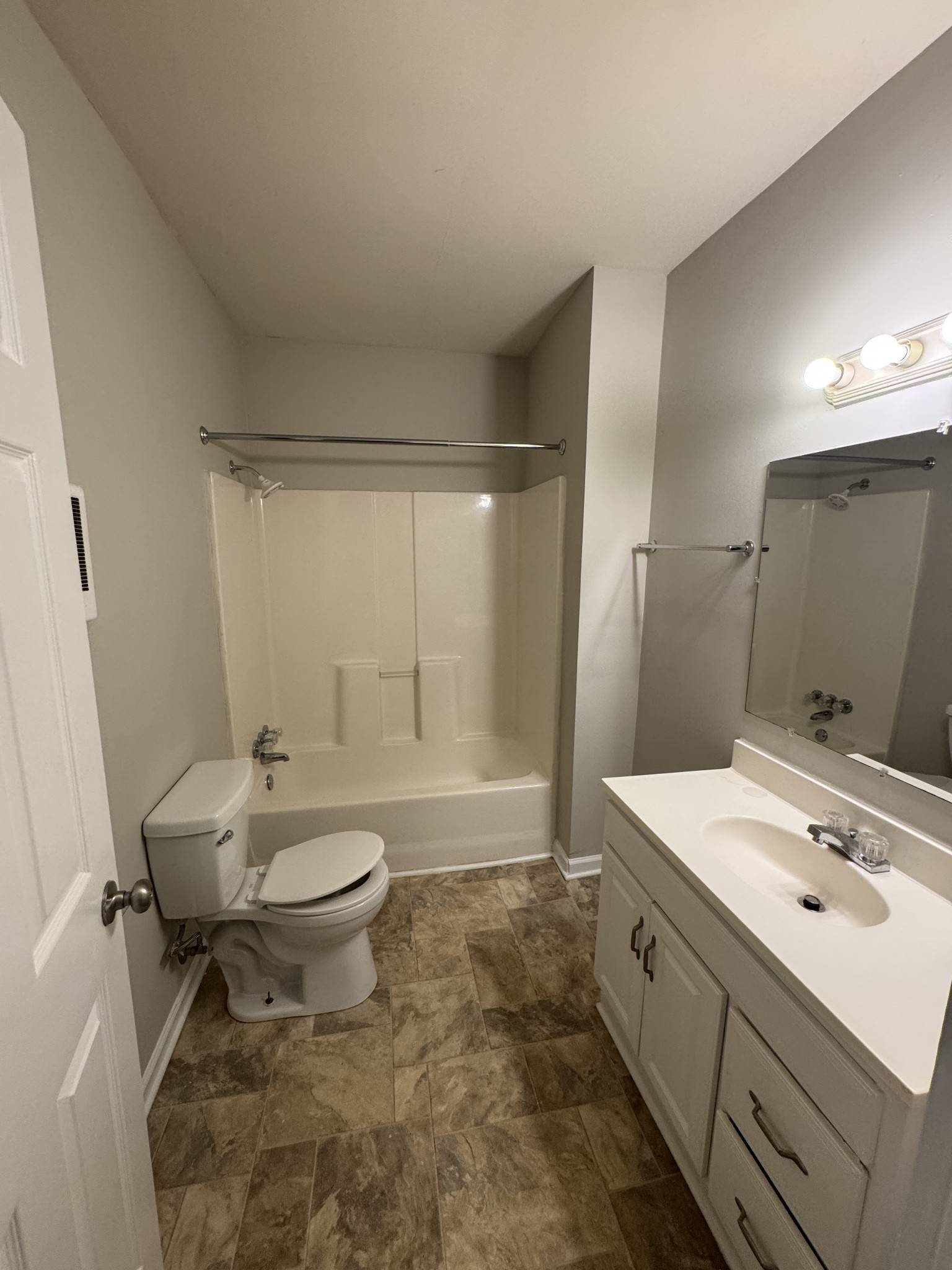Murfreesboro, TN 37130,604 N Maple St #2
