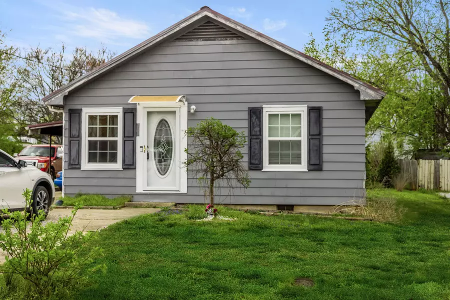 713 N Vine St, Winchester, TN 37398