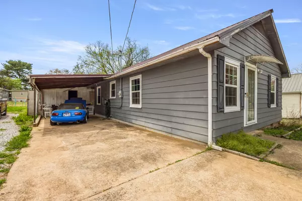 Winchester, TN 37398,713 N Vine St