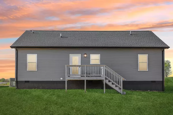 Lafayette, TN 37083,192 Amos Circle