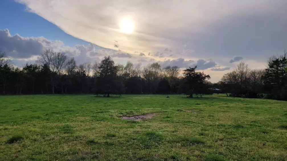 Shelbyville, TN 37160,2 Pass Rd