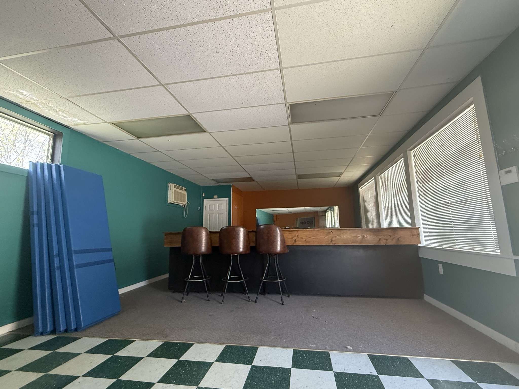 Erin, TN 37061,4870 E Main St