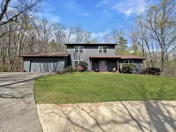 502 Alpine Dr, Lenoir City, TN 37771