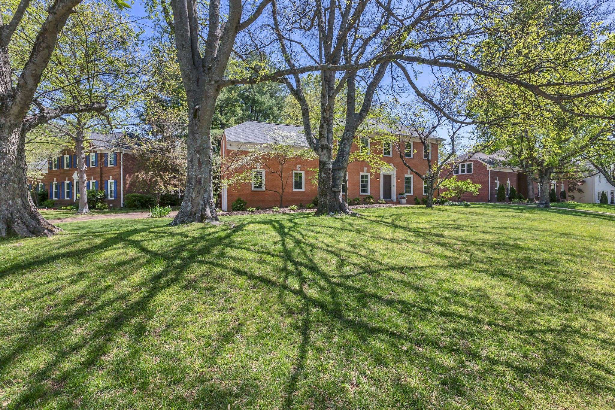 405 Honeysuckle Cir, Franklin, TN 37067