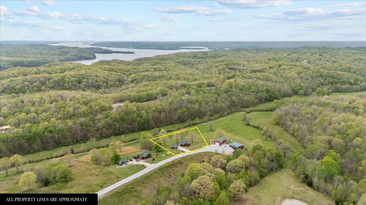 Waverly, TN 37185,229 Blackhawk Ct