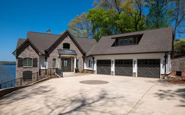 51 W Rockcrest Cir, Winchester, TN 37398