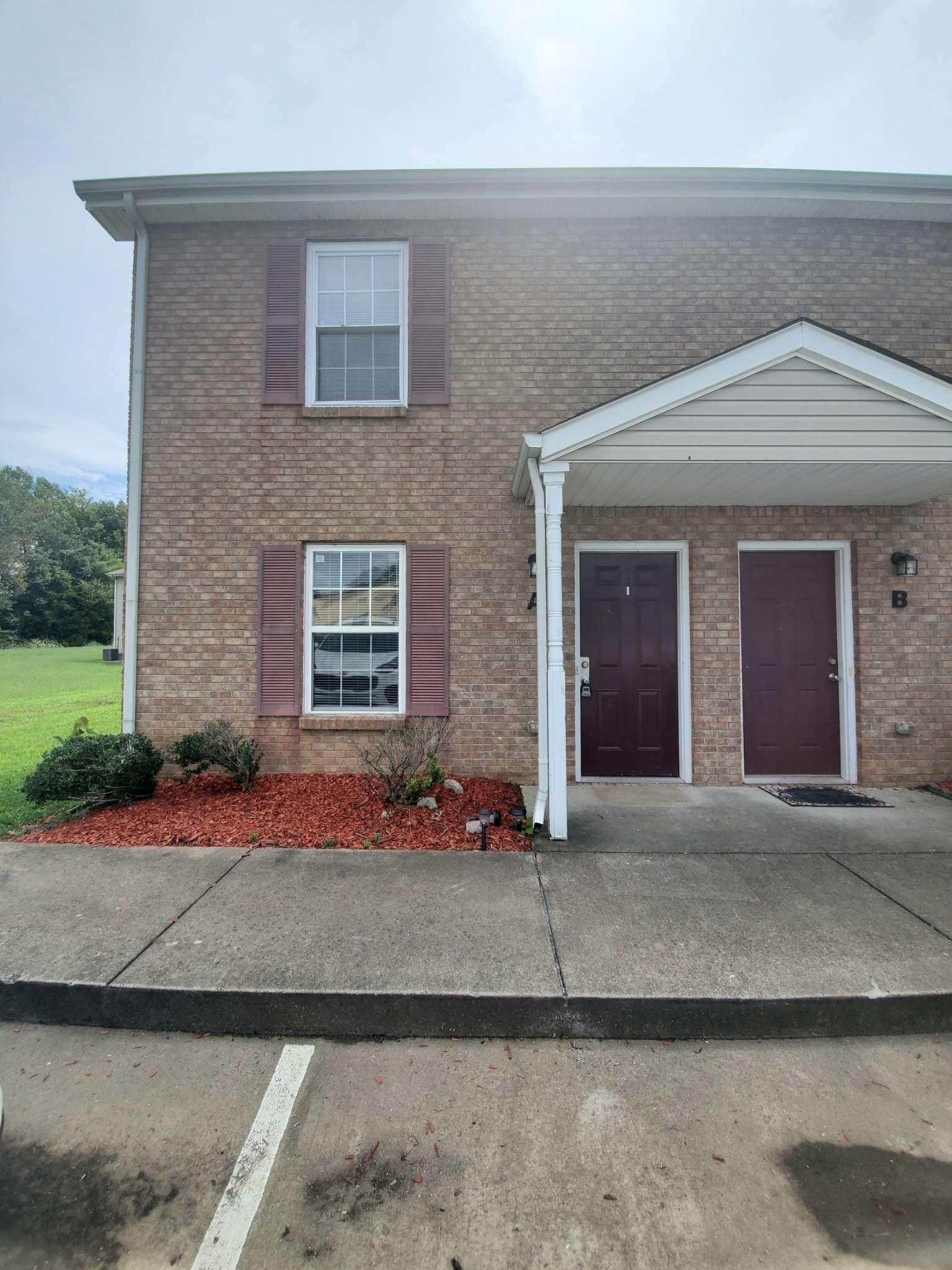 241 Executive Ave #A, Clarksville, TN 37042