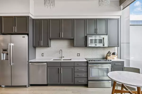 Nashville, TN 37203,1212 Laurel St #509