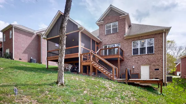 Hendersonville, TN 37075,140 Ridgeview Trce