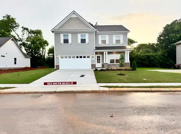 Shelbyville, TN 37160,222 Republic St