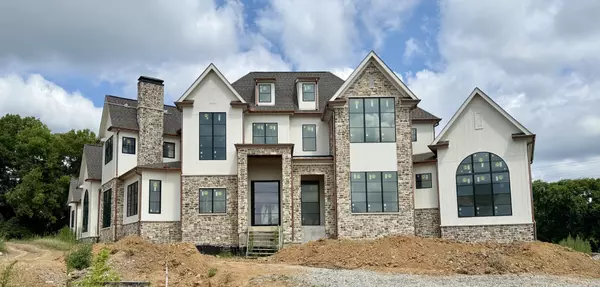 8102 Turning Point Dr, Brentwood, TN 37027