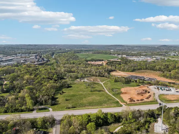 Columbia, TN 38401,1009 Santa Fe Pike