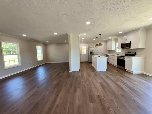 Lexington, TN 38351,72 Morningside Dr