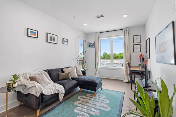 Nashville, TN 37216,1041 E Trinity Ln #312