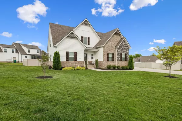 La Vergne, TN 37086,206 Finch Dr