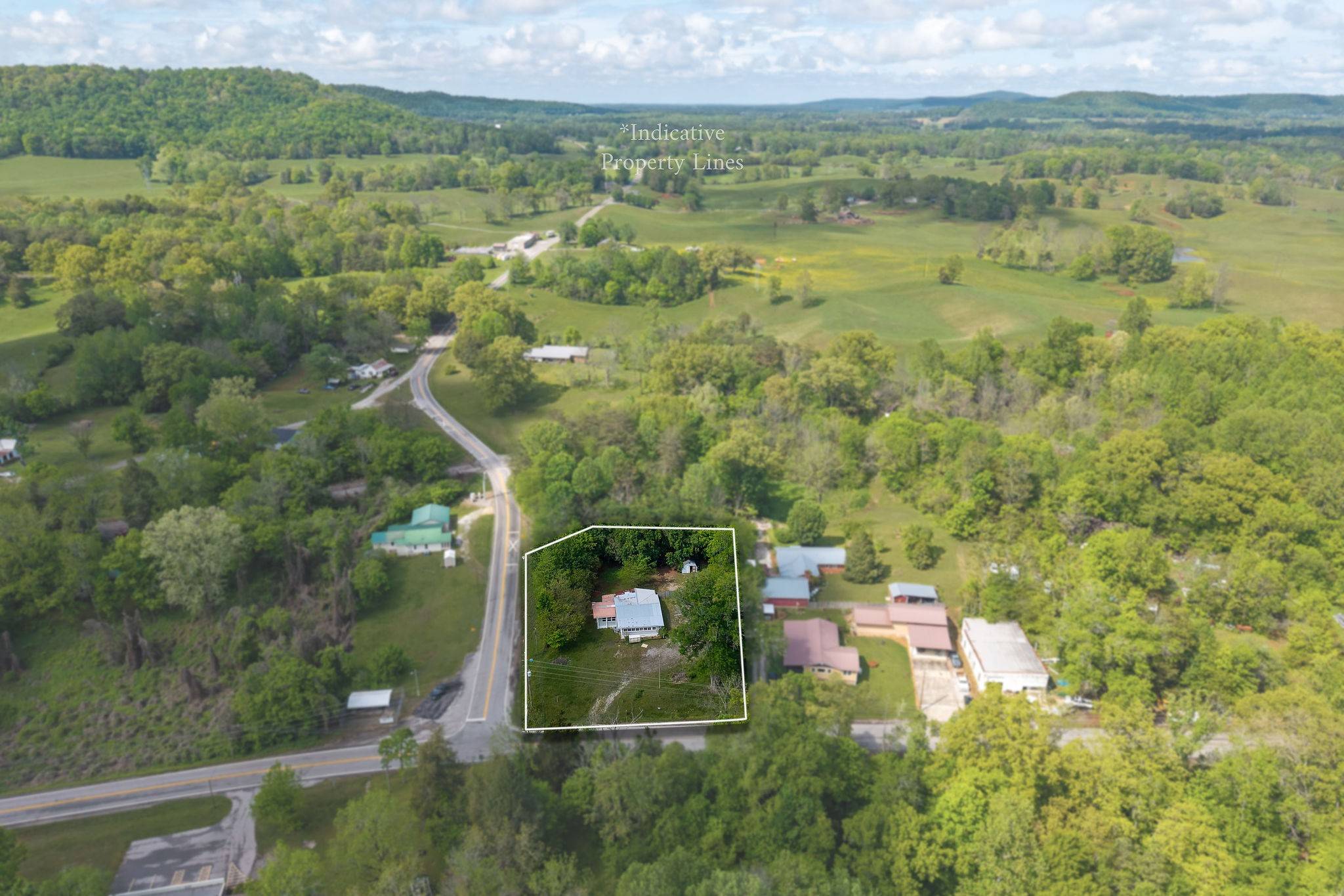 Walling, TN 38587,11716 McMinnville Hwy