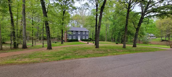 Lawrenceburg, TN 38464,2286 Grandview Dr