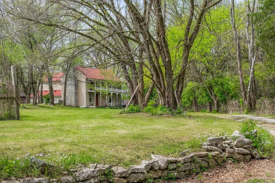 134 Opossum Hollow Rd, Watertown, TN 37184