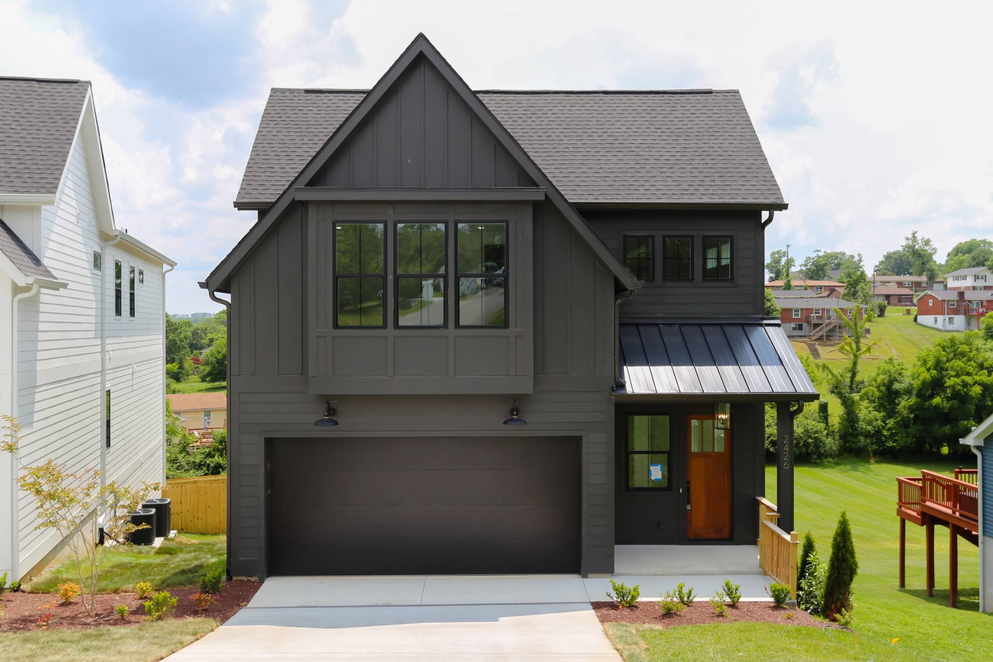 2426 Brittany Dr, Nashville, TN 37206