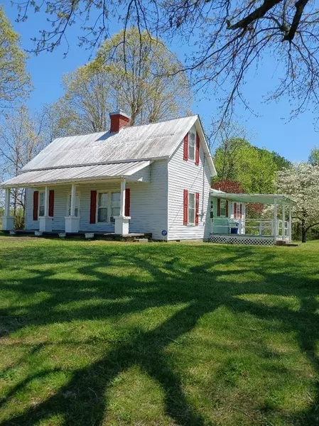 297 Appleton Rd, Five Points, TN 38457