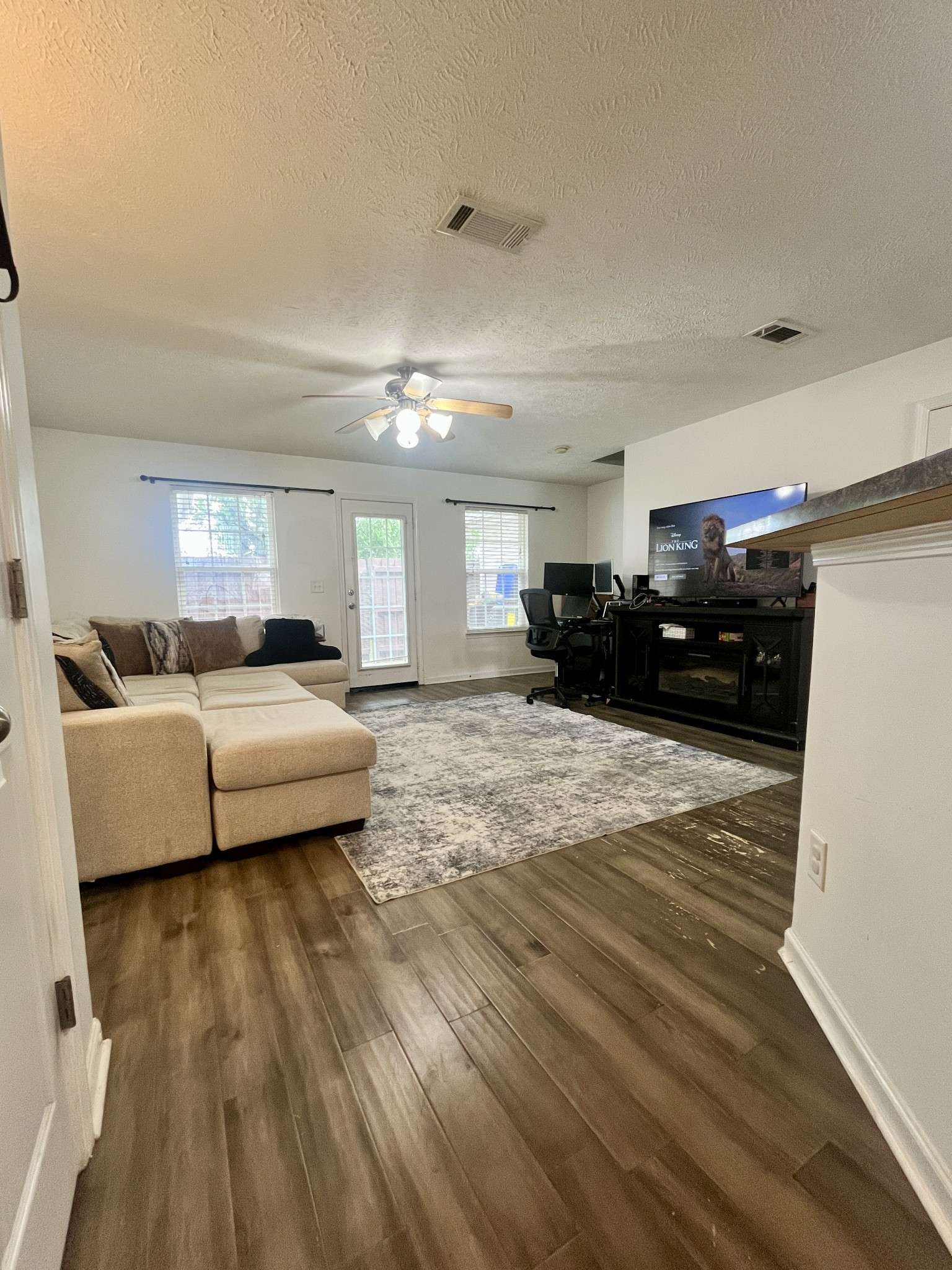 La Vergne, TN 37086,4052 George Buchanan Dr