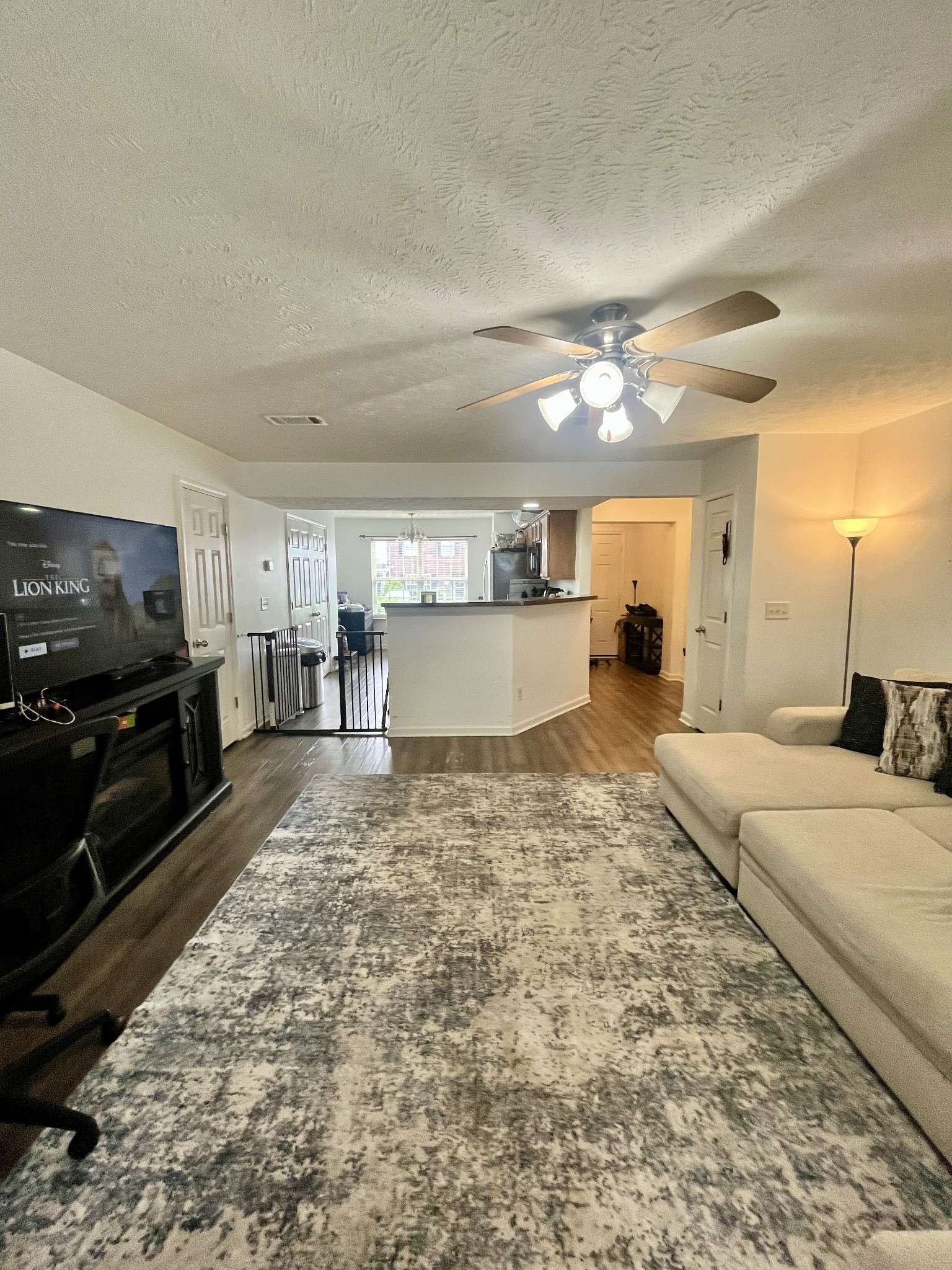 La Vergne, TN 37086,4052 George Buchanan Dr