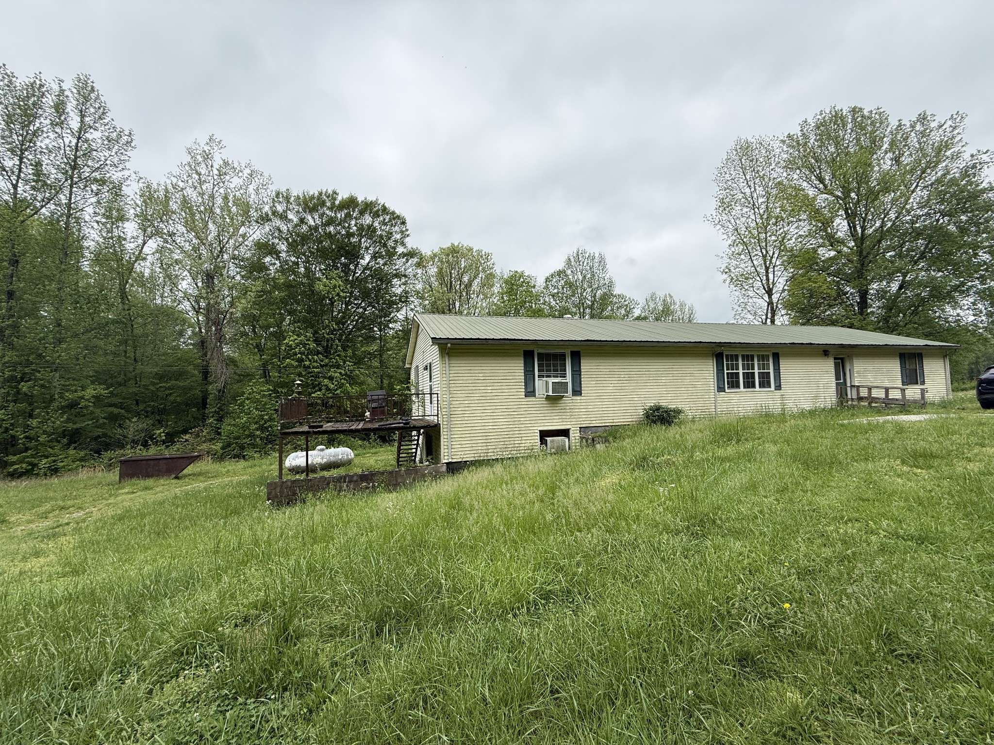 Waynesboro, TN 38485,4550 Upper Factory Creek Rd