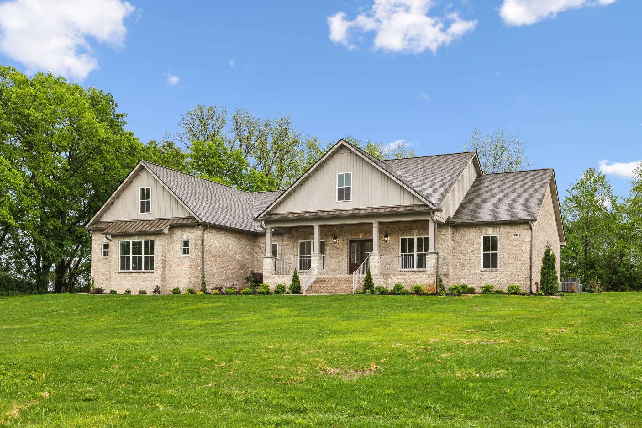 Columbia, TN 38401,8020 Traditions Ln