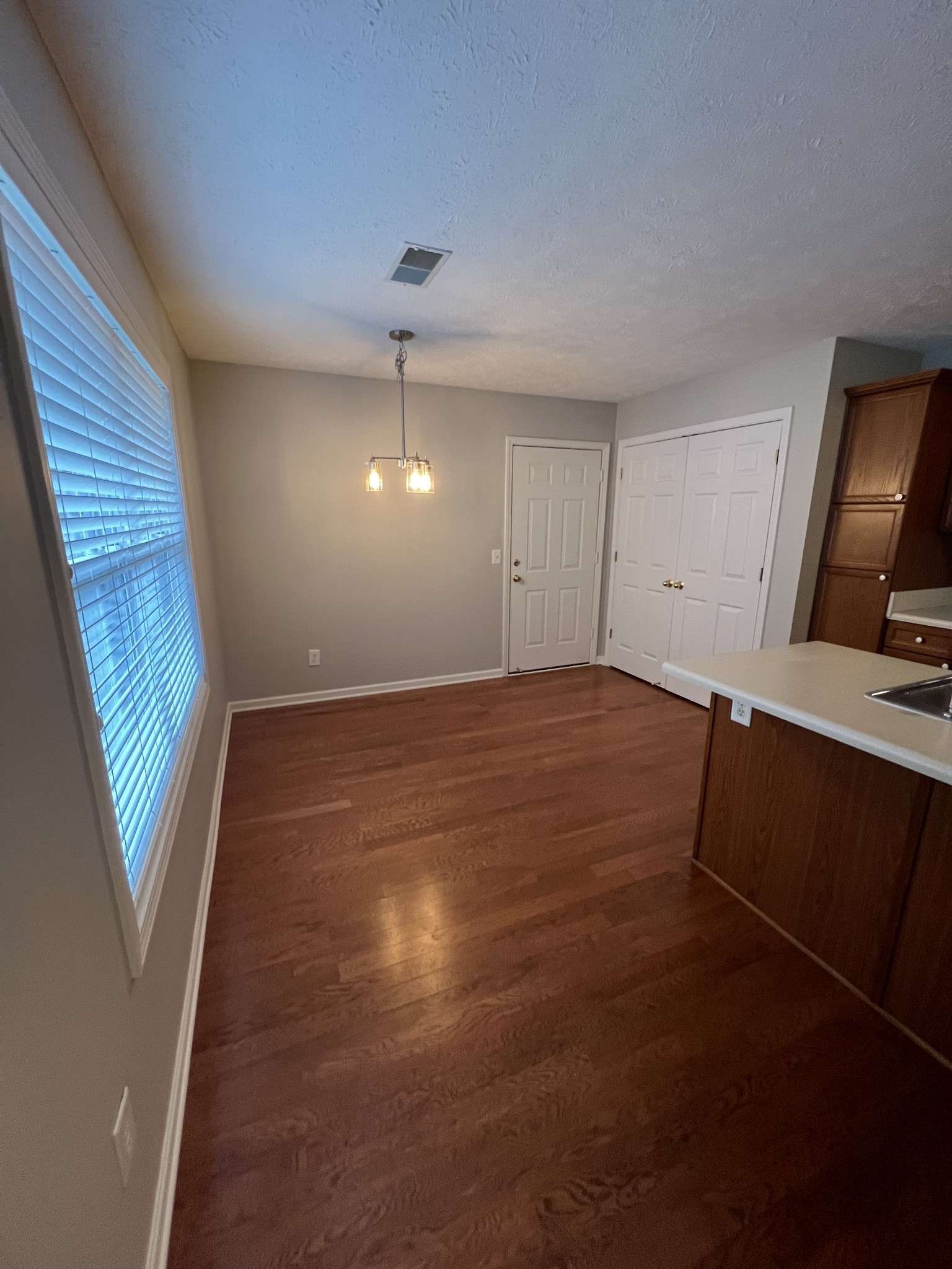 Gallatin, TN 37066,800 Browns Ln #L2