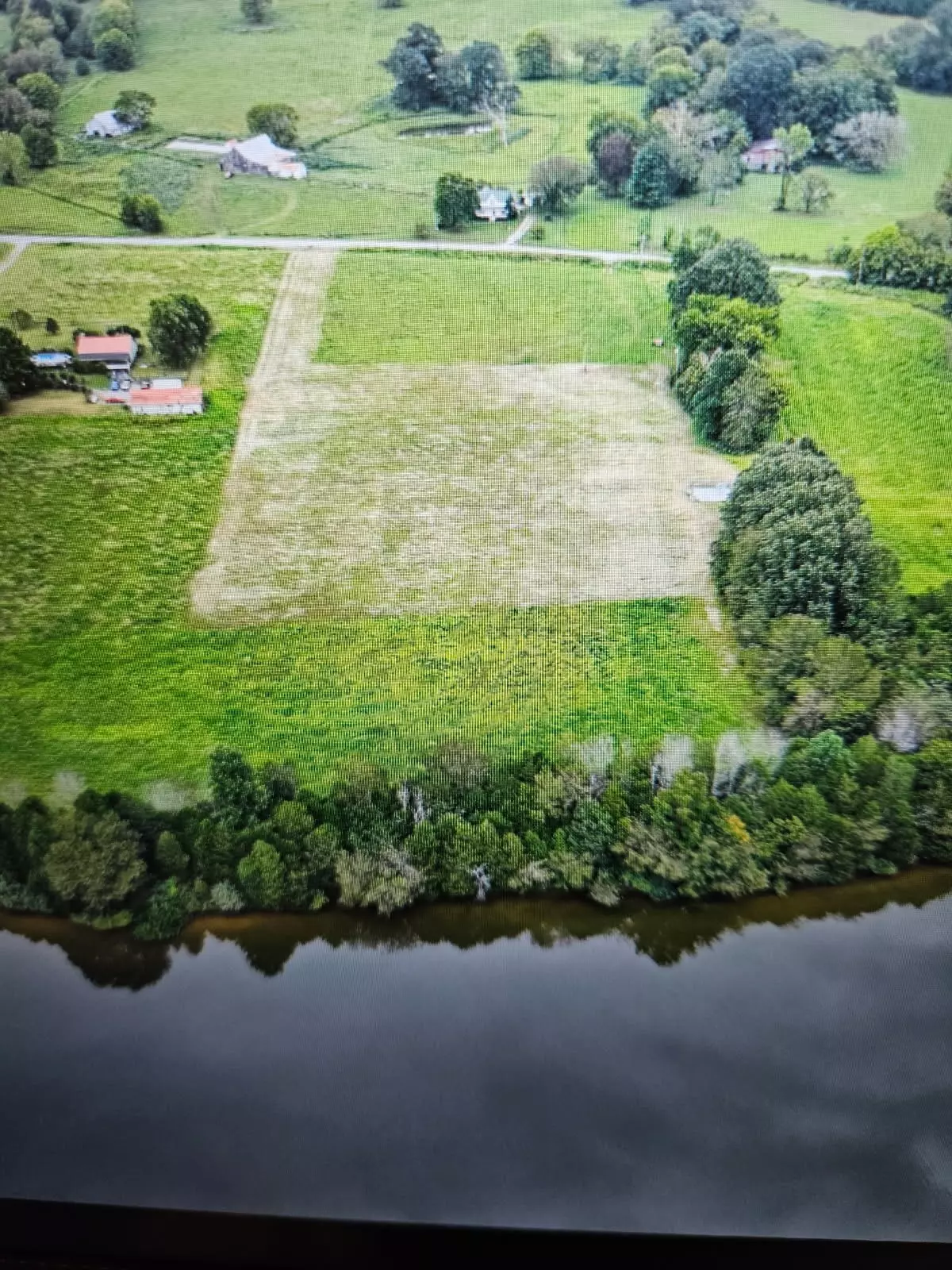 Gainesboro, TN 38562,4 Smith Bend Lane