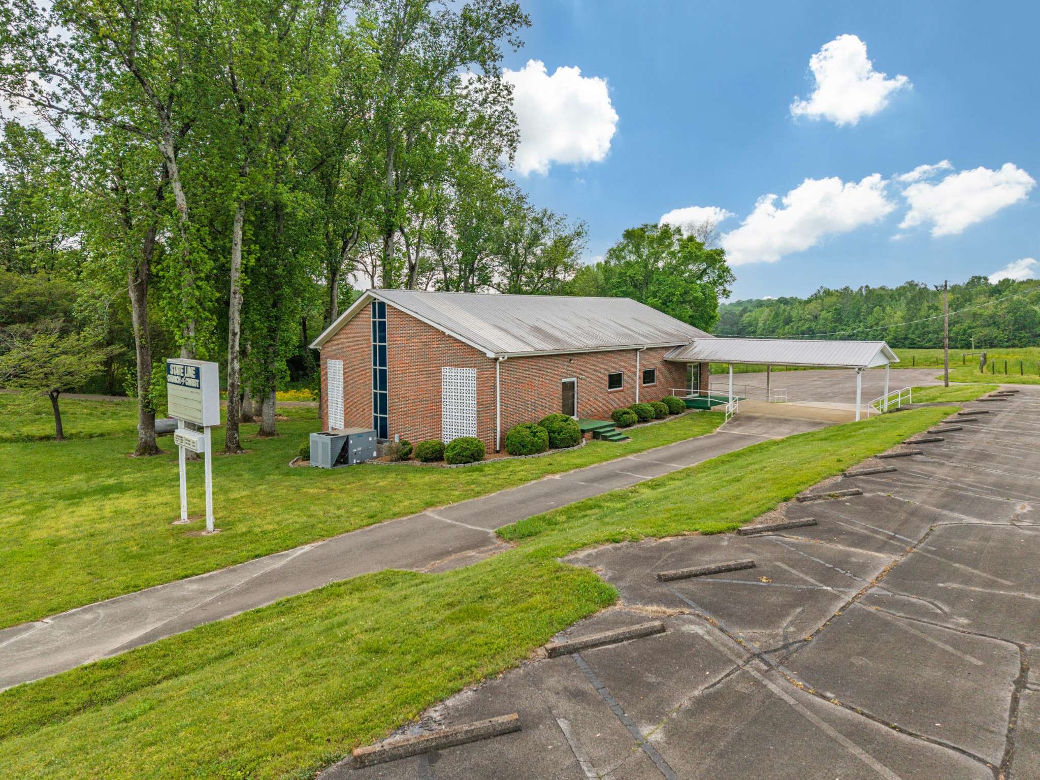 Fayetteville, TN 37334,3325 Huntsville Hwy