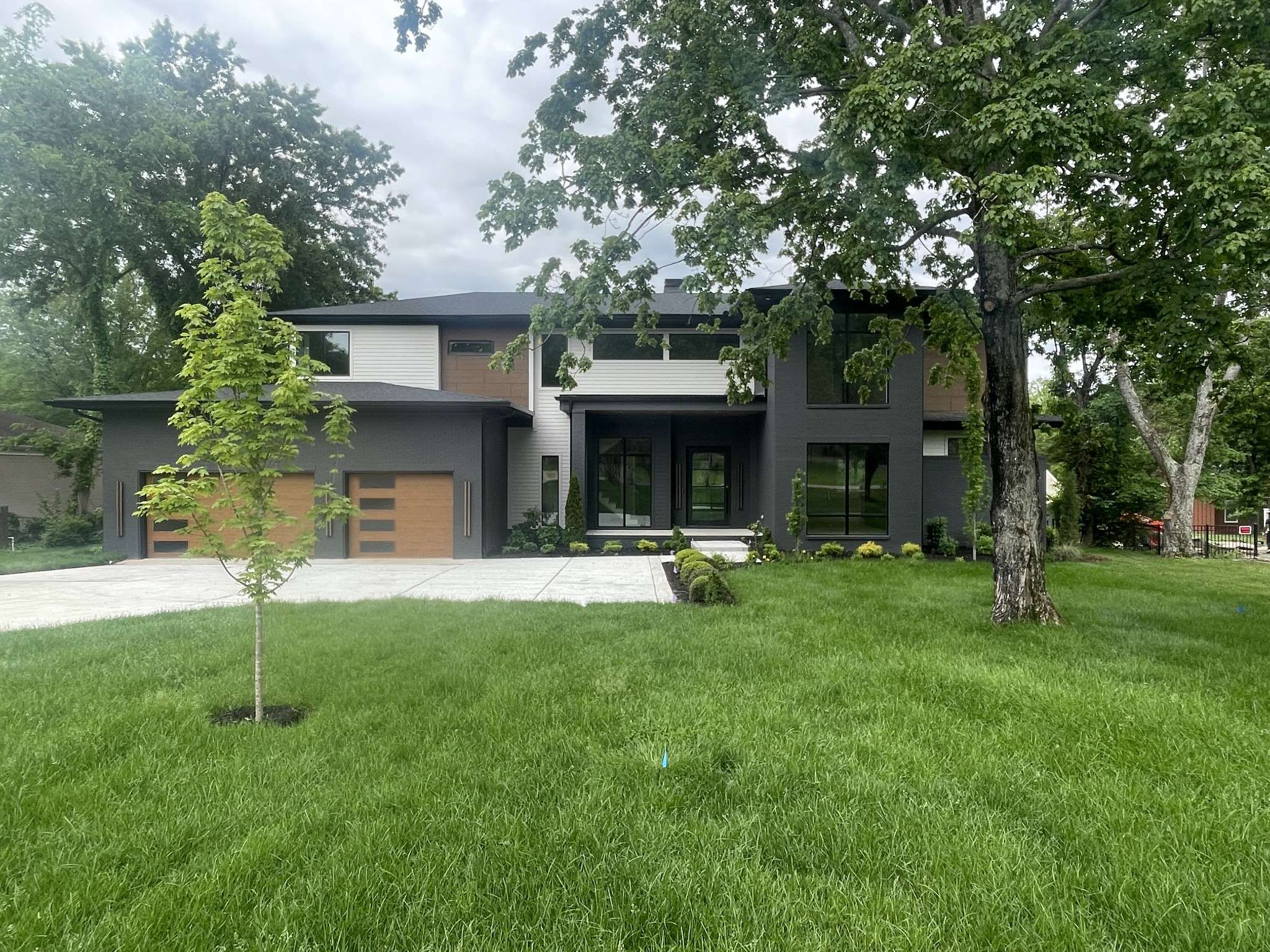 Nashville, TN 37205,855 Bresslyn Rd