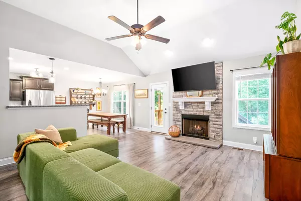 Clarksville, TN 37042,1804 Rains Rd