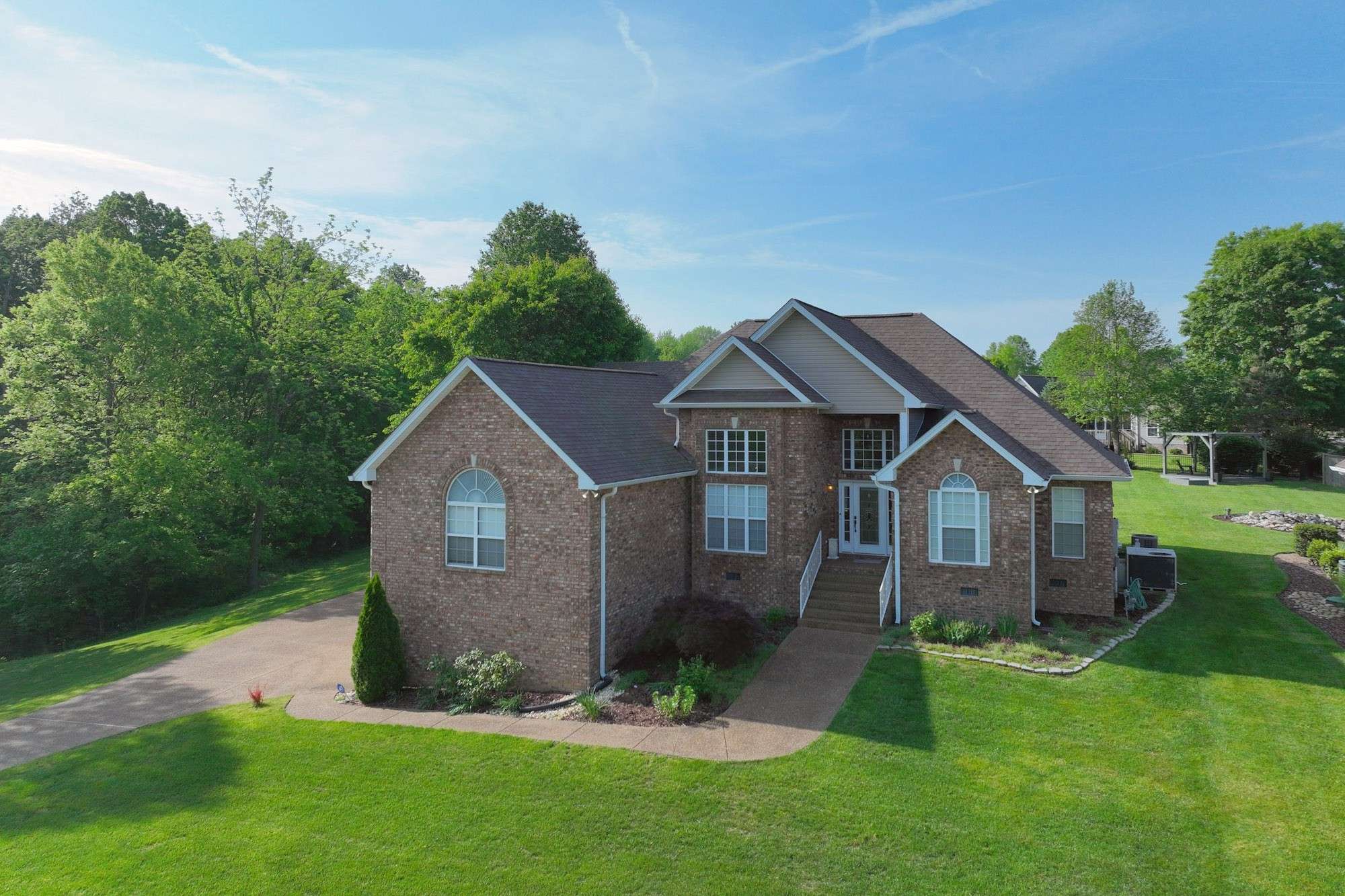 218 Thoroughbred Way, White House, TN 37188