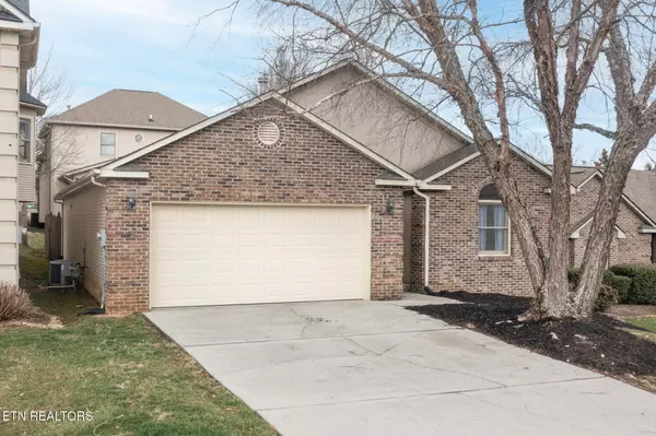 Knoxville, TN 37923,8616 Savannah Court