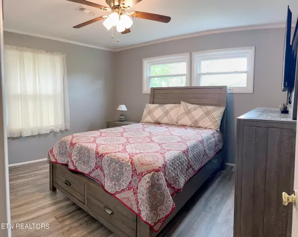 Knoxville, TN 37920,610 Centeroak Drive