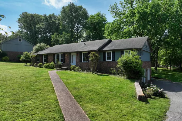 Hendersonville, TN 37075,114 Trout Valley Dr