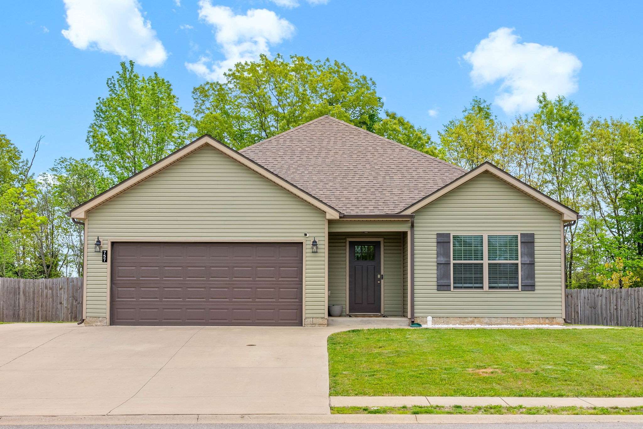 757 Tidwell Dr, Clarksville, TN 37042