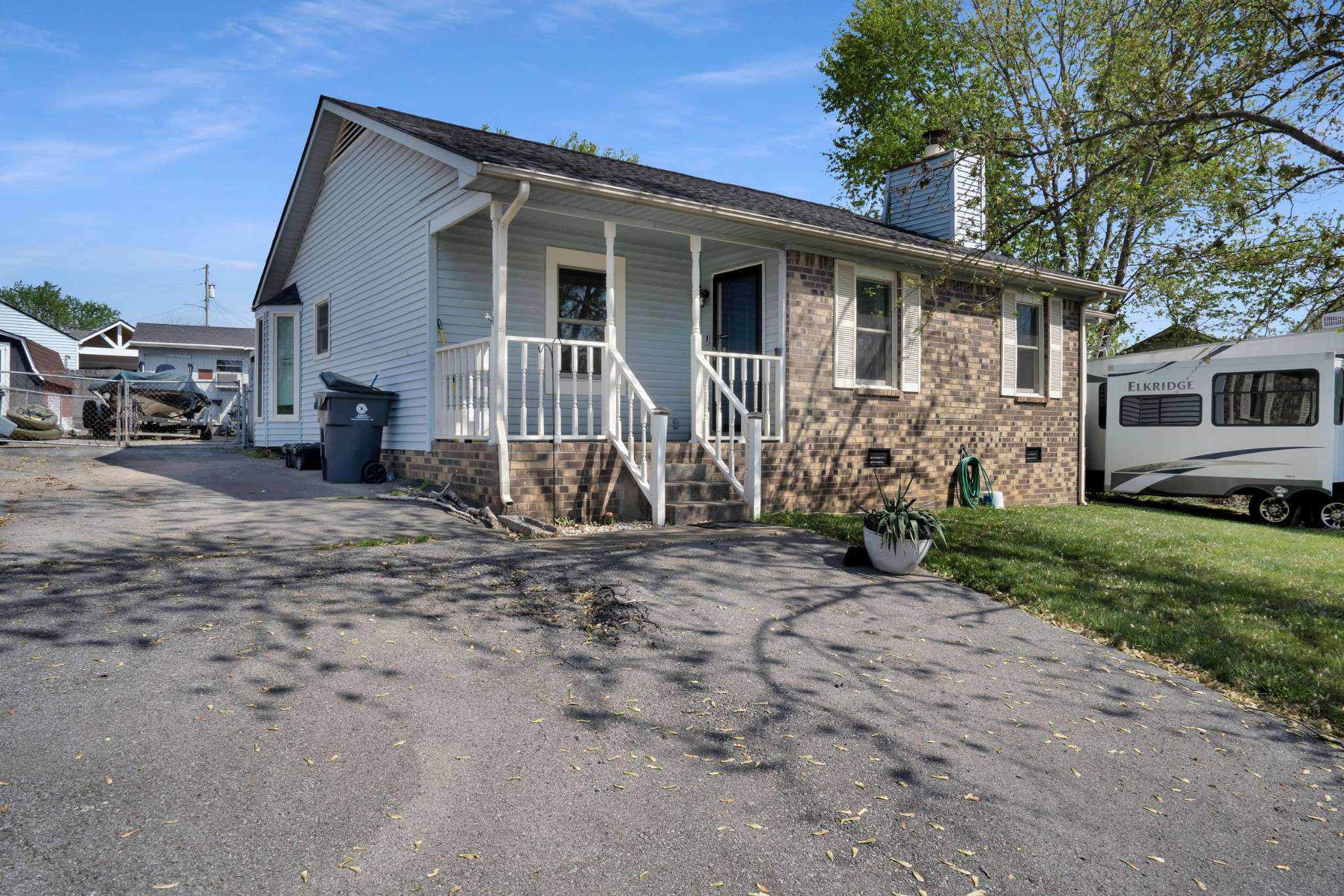 La Vergne, TN 37086,606 Blake Moore Dr