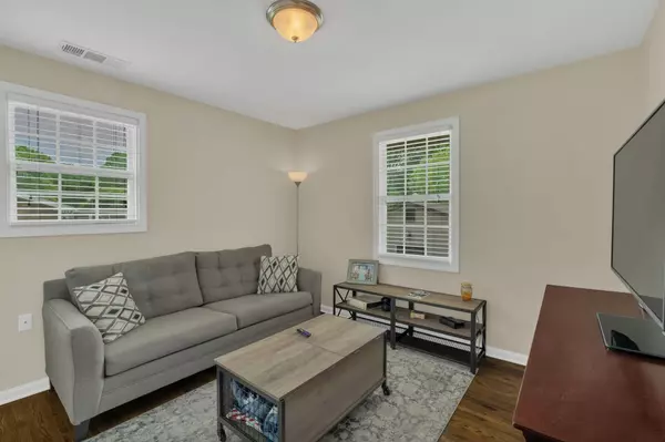 Hendersonville, TN 37075,102 Woodyside Dr