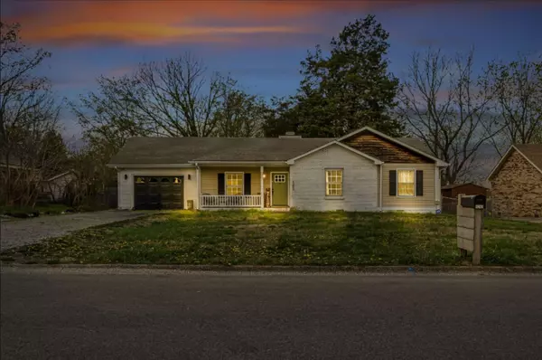 1202 Windchase Dr, Clarksville, TN 37042