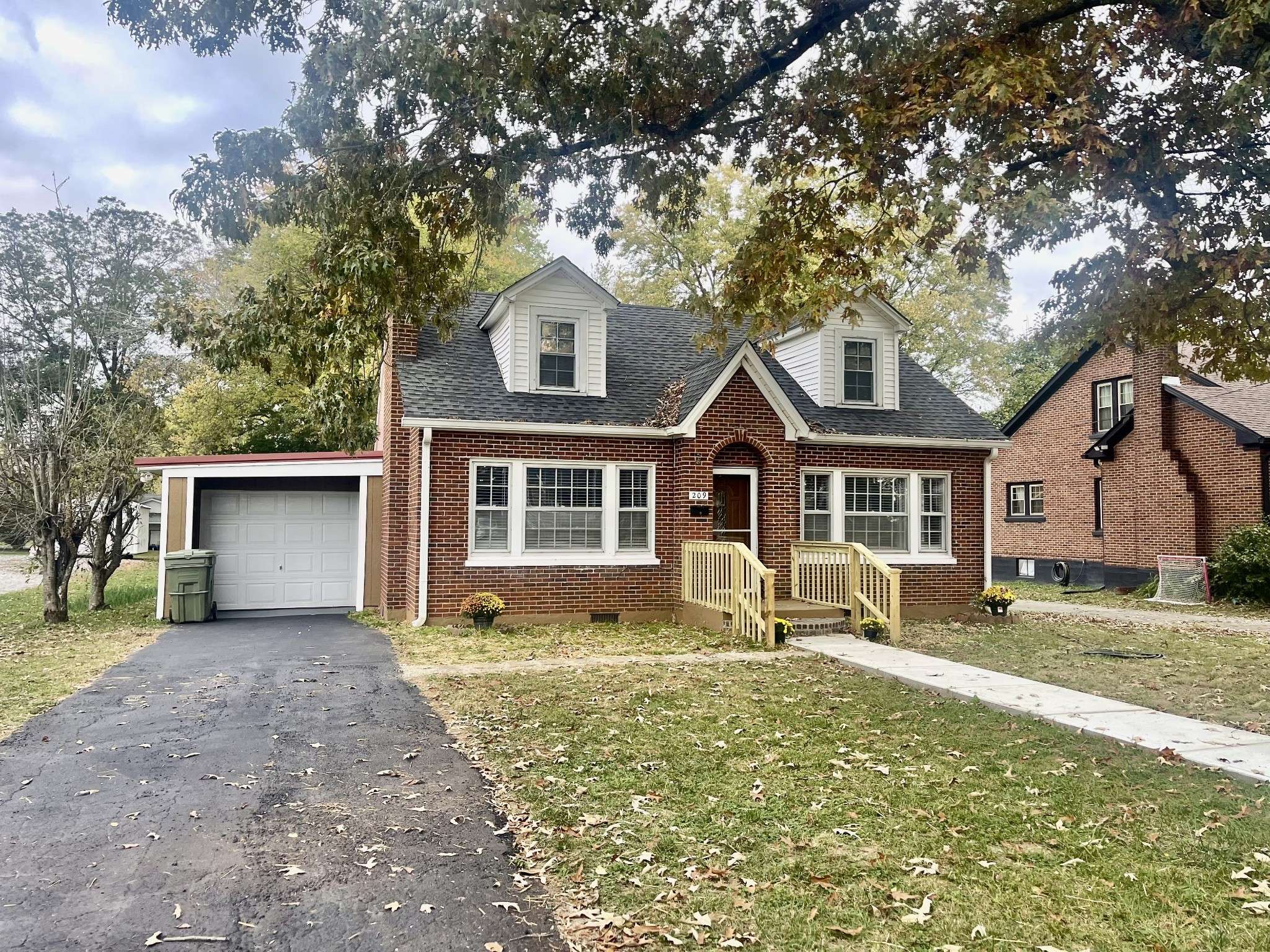 209 Frank St, Lawrenceburg, TN 38464