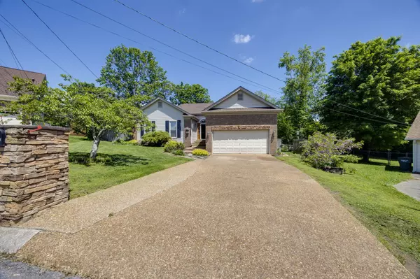 Mount Juliet, TN 37122,2004 Pinewood Ct