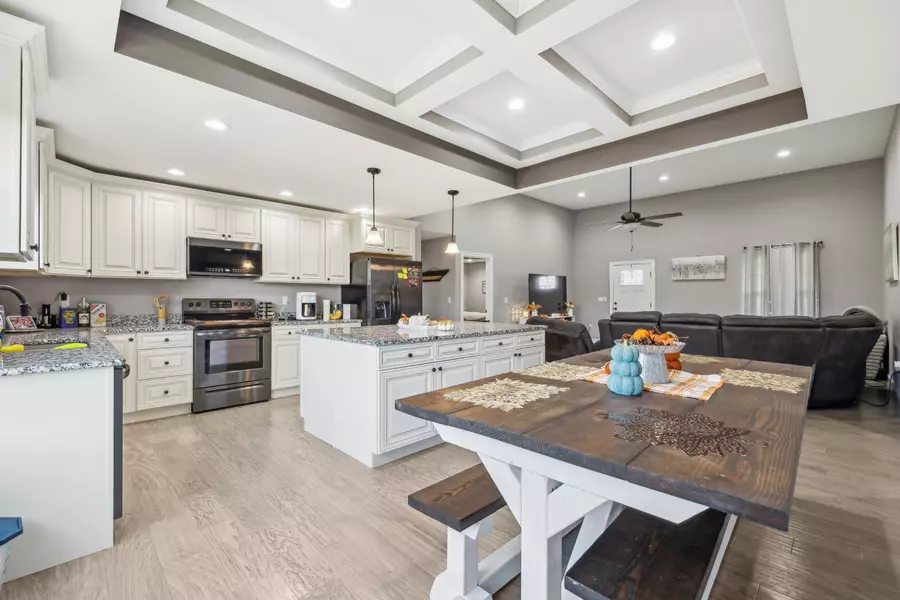 855 Sneed Blvd, Lafayette, TN 37083