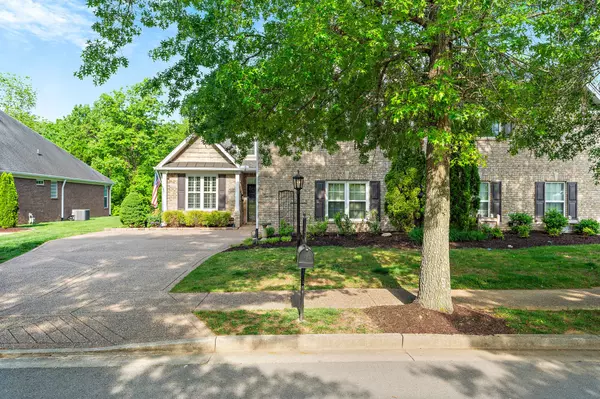 Hermitage, TN 37076,1230 Chickadee Cir