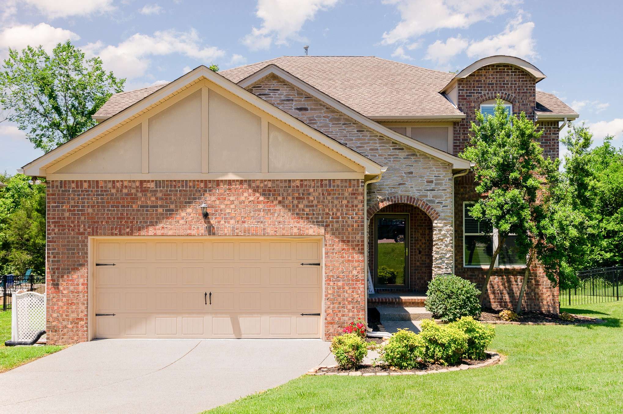 8007 Timber Cove Dr, Mount Juliet, TN 37122