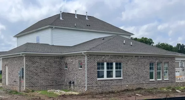 Columbia, TN 38401,6161 Worthingtion Rd
