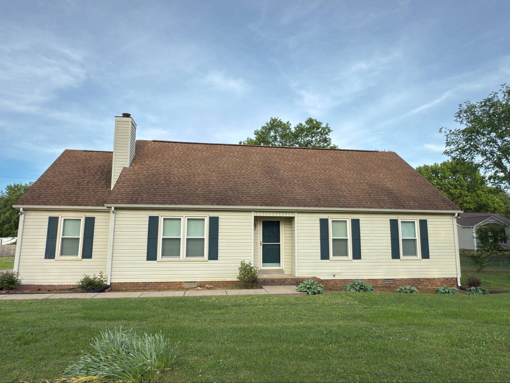 215 McNiel Dr, Murfreesboro, TN 37128